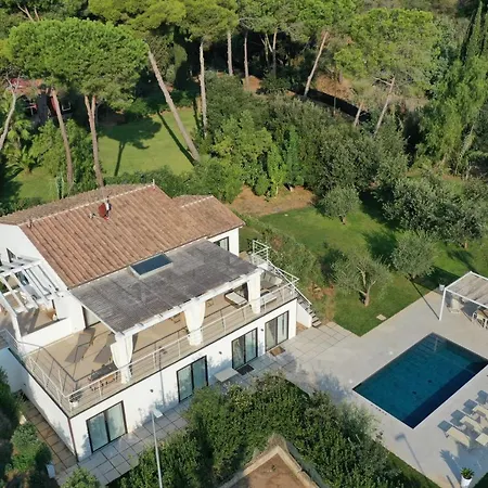 Giomoa Beach Front - D&c Certified Villa *