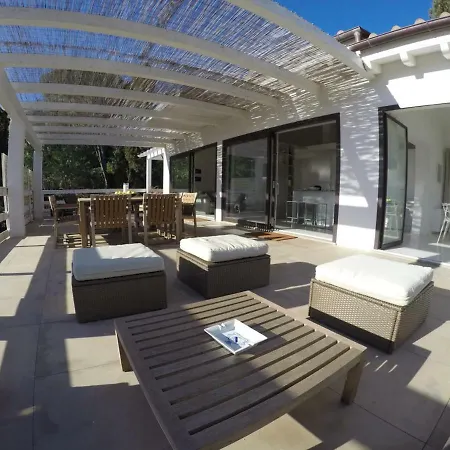 Giomoa Beach Front - Dca Certified And Guaranteed Villa